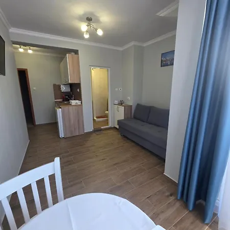 Apartment Dani *